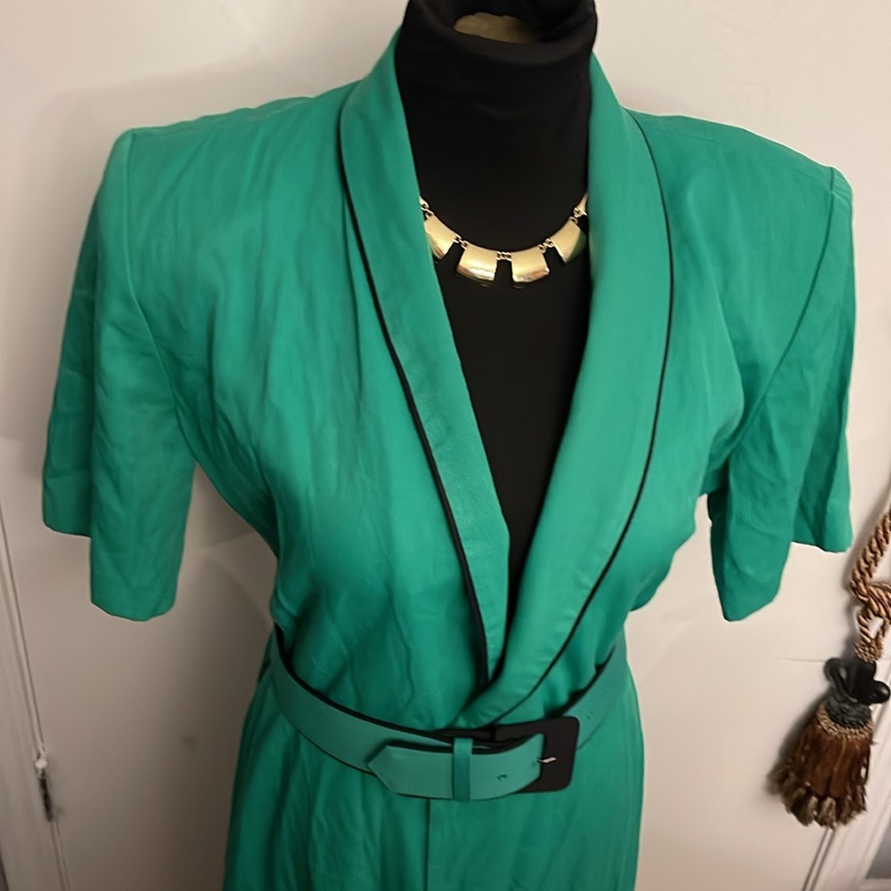 Dress - Picture 2 of 9